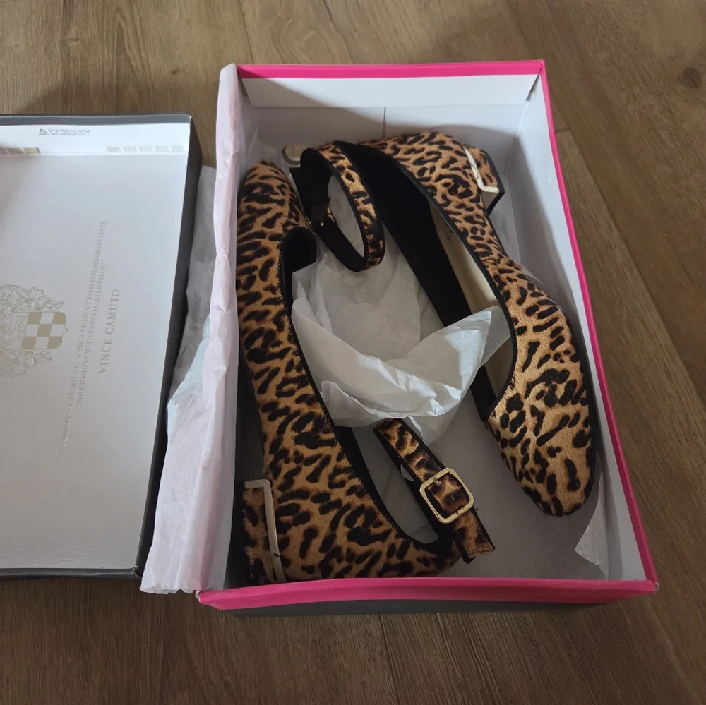 Vince Camuto Attera Cow Hide Leopard Ankle‎ Strap Flats NIB
